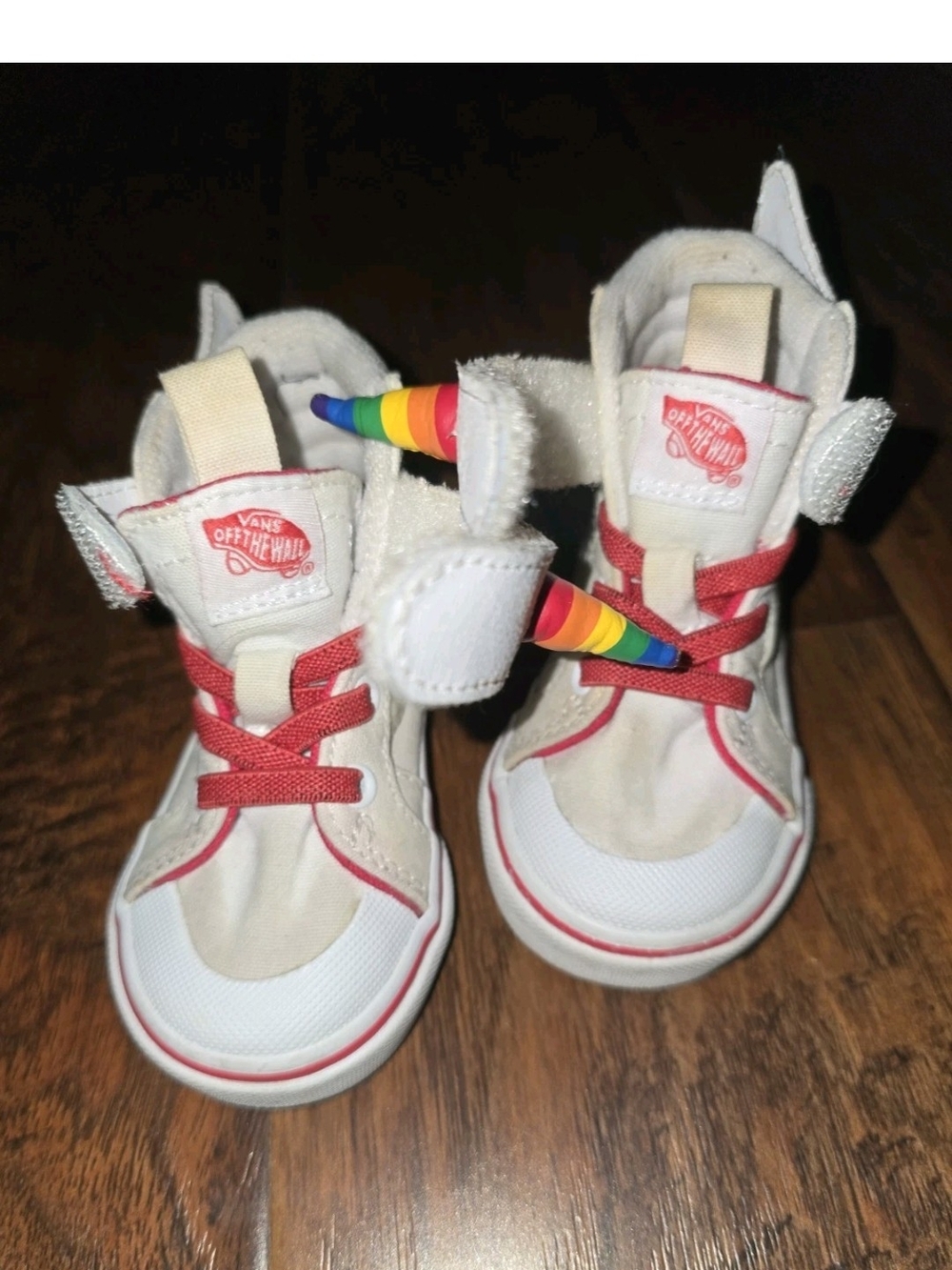 Vans Kids White & Red High-Top Sneakers with Rainbow Accent